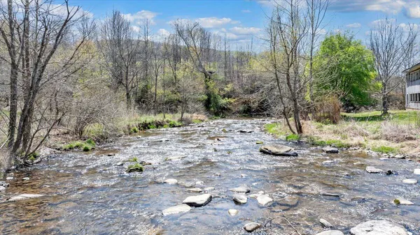 $999,000 | 16 Huffman Store Drive, Newport, VA 24128