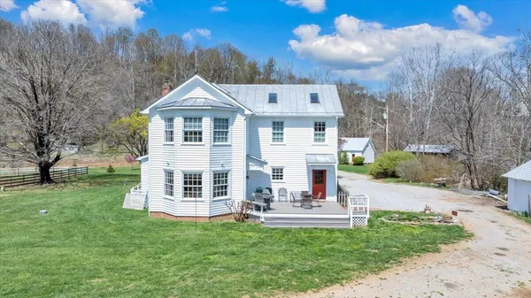 $999,000 | 16 Huffman Store Drive, Newport, VA 24128