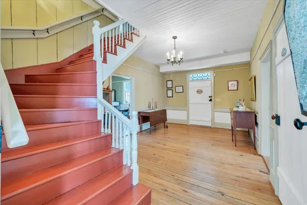 $999,000 | 16 Huffman Store Drive, Newport, VA 24128