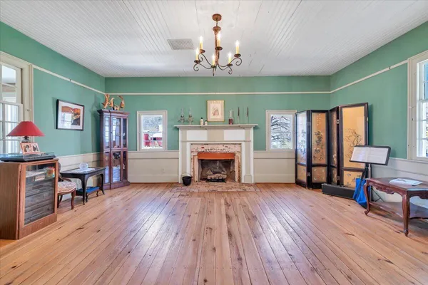 $999,000 | 16 Huffman Store Drive, Newport, VA 24128