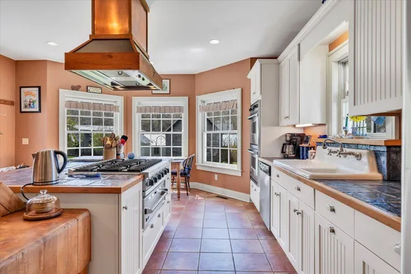 $999,000 | 16 Huffman Store Drive, Newport, VA 24128