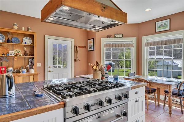 $999,000 | 16 Huffman Store Drive, Newport, VA 24128