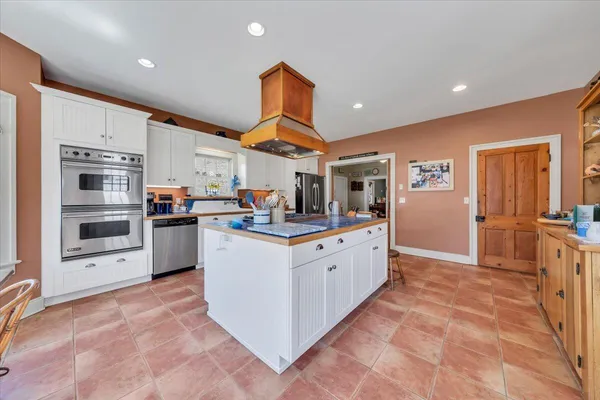 $999,000 | 16 Huffman Store Drive, Newport, VA 24128