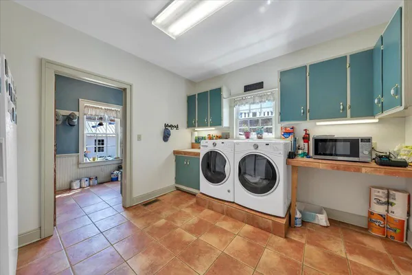 $999,000 | 16 Huffman Store Drive, Newport, VA 24128