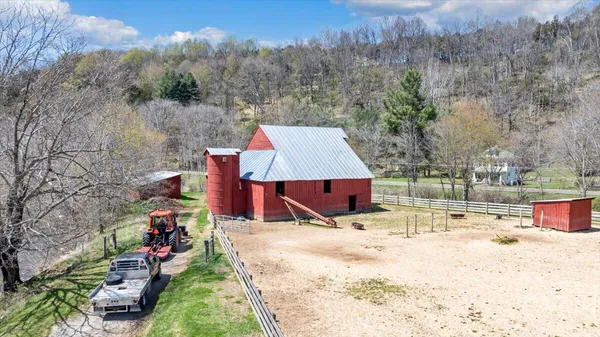 $999,000 | 16 Huffman Store Drive, Newport, VA 24128