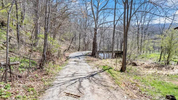 $999,000 | 16 Huffman Store Drive, Newport, VA 24128