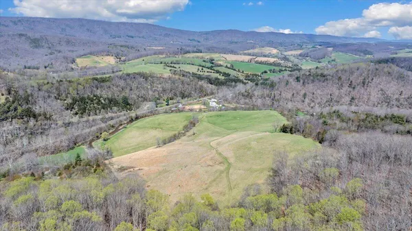 $999,000 | 16 Huffman Store Drive, Newport, VA 24128