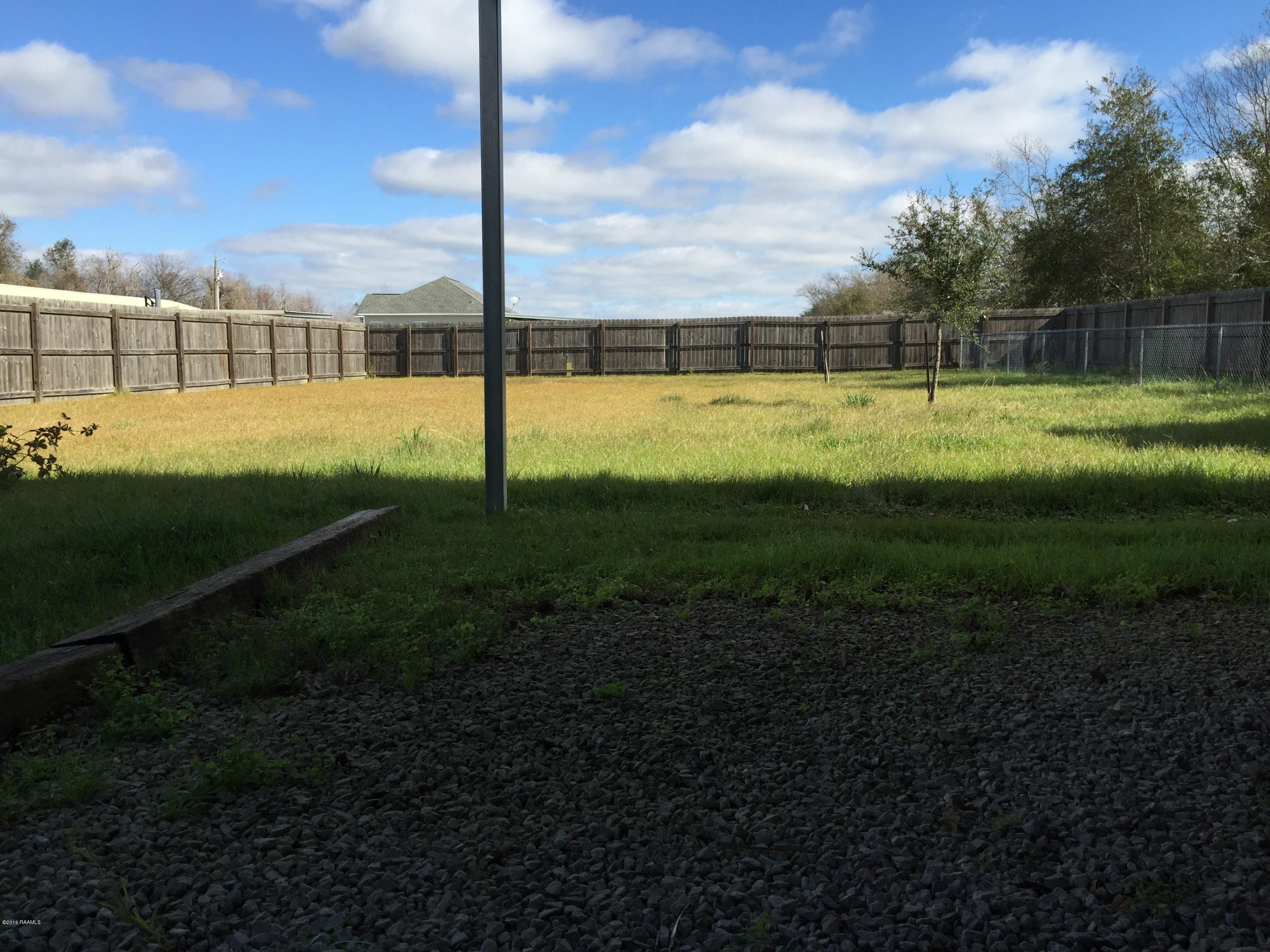 5903 Andrus Road Maurice, LA 70555 - Photo 16 of 17 16 - Spacious back yard
