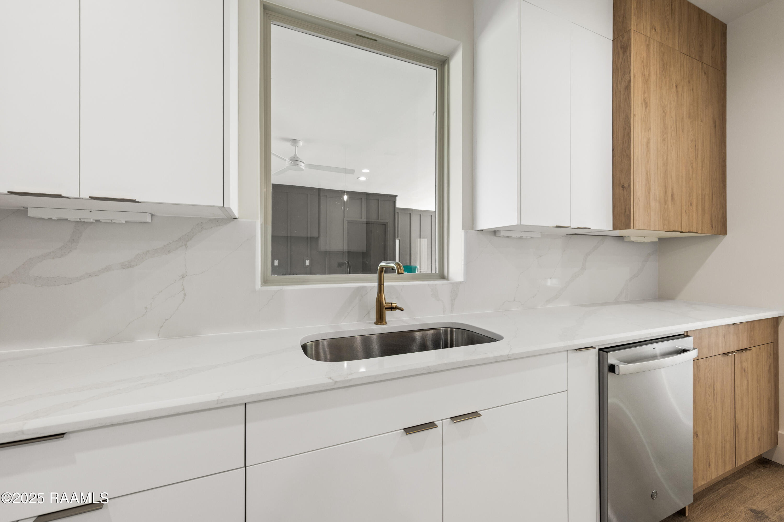 100 La Rue Malaga Broussard, LA 70518 - Photo 12 of 45 100RueLaMalaga-71