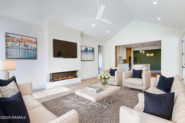 $415,000 | Undisclosed Address, Broussard, LA 70518