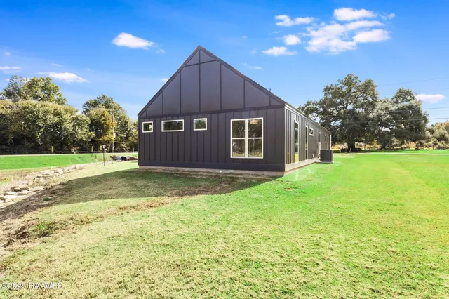 $415,000 | Undisclosed Address, Broussard, LA 70518