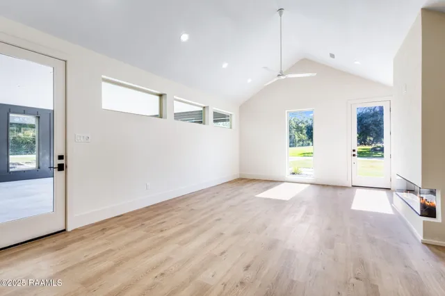 $415,000 | Undisclosed Address, Broussard, LA 70518