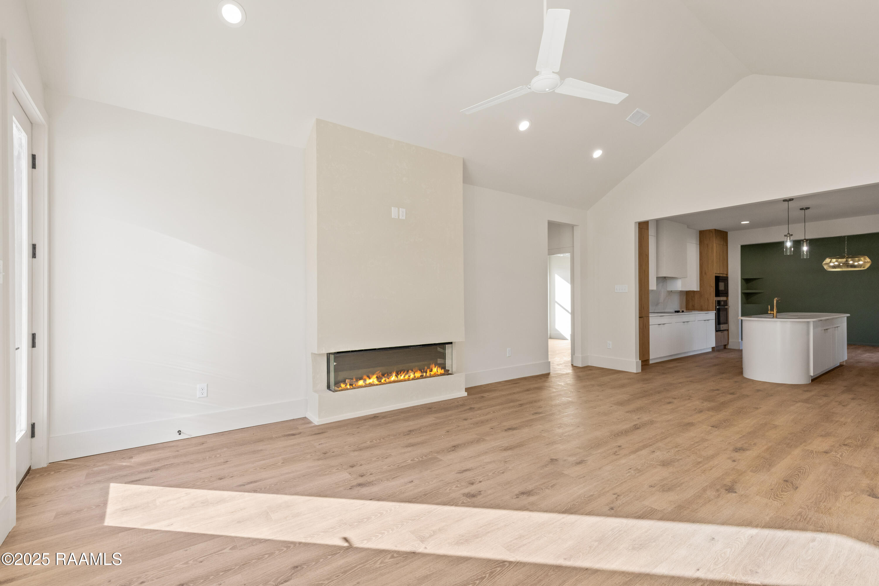 100 La Rue Malaga Broussard, LA 70518 - Photo 6 of 45 100RueLaMalaga-39