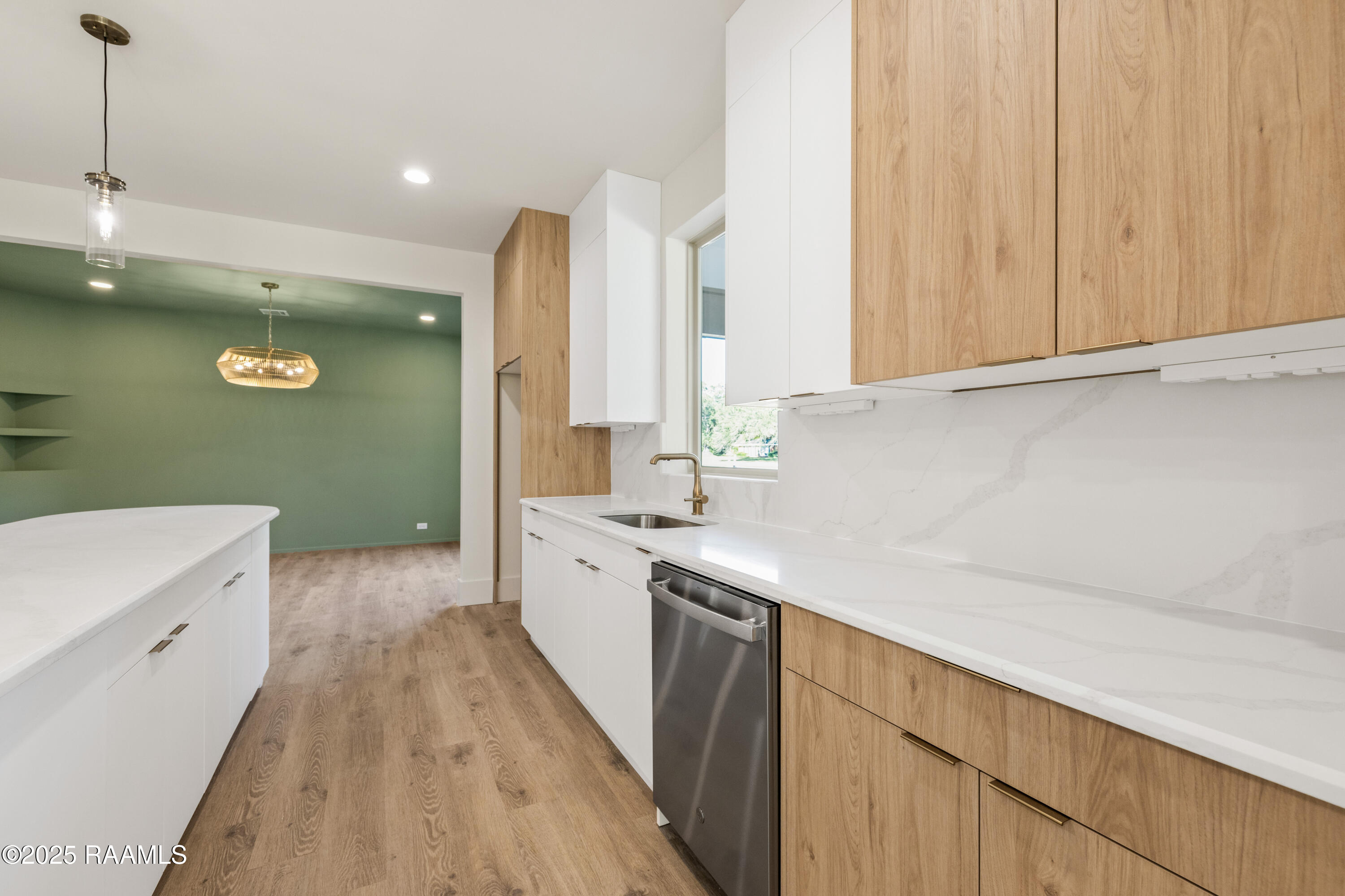 100 La Rue Malaga Broussard, LA 70518 - Photo 9 of 45 100RueLaMalaga-46