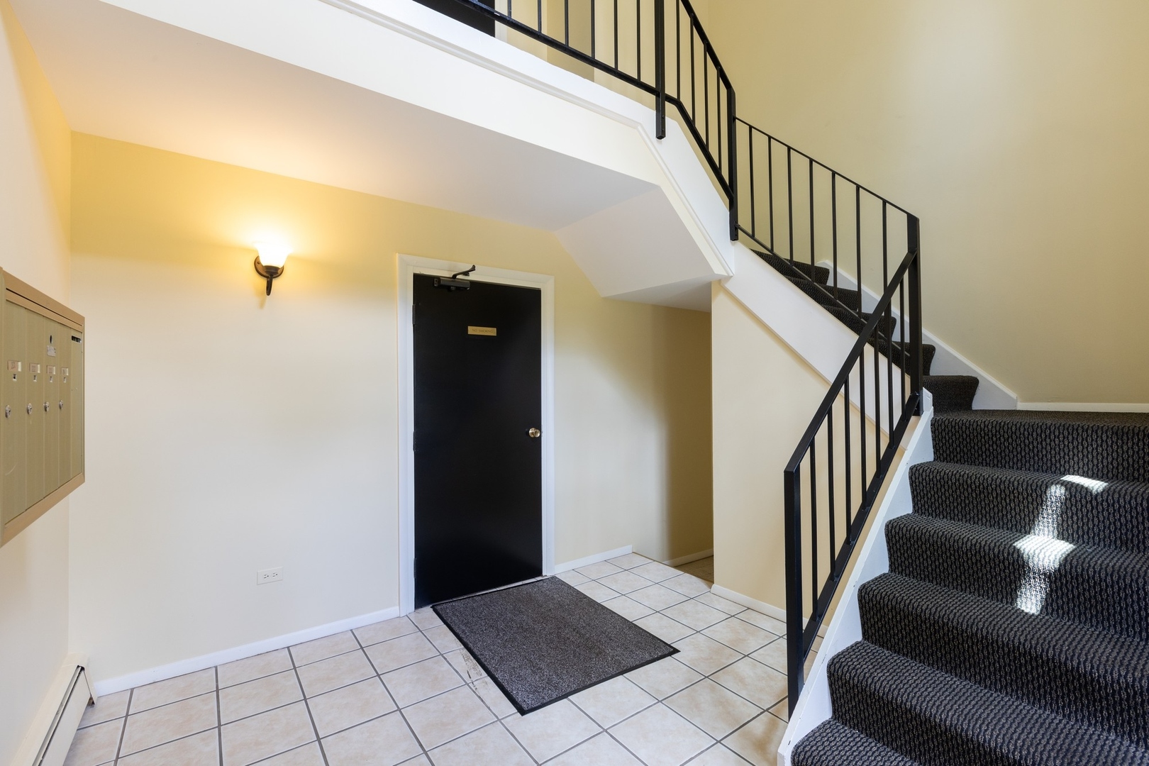 16W535 79th Street, Unit 203 Willowbrook, IL 60527 - Photo 3 of 11