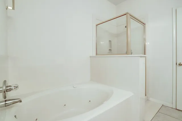 a view of walk in closet