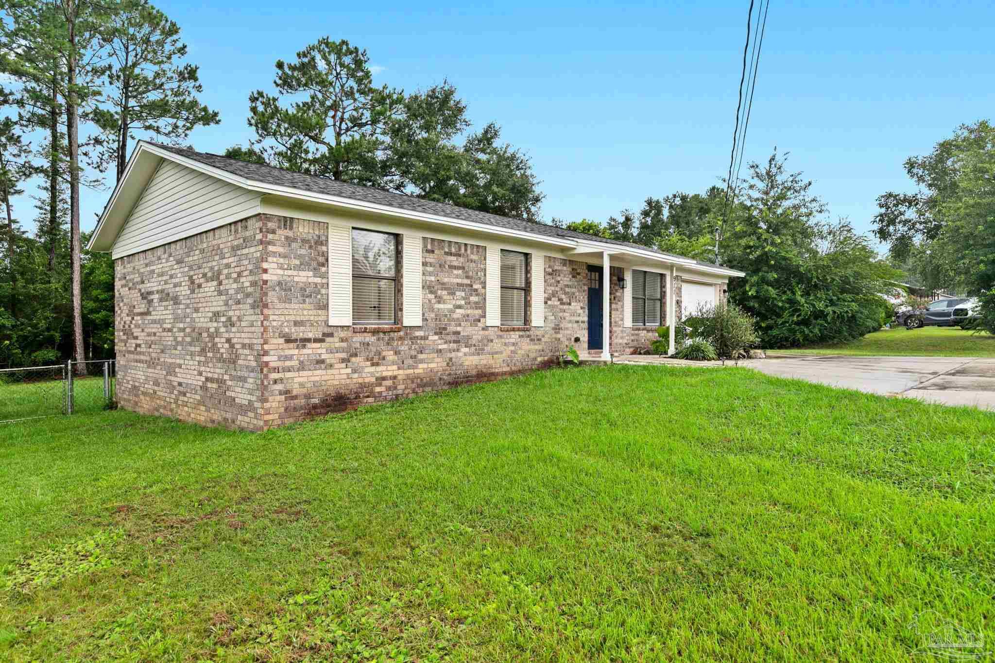 911 Jacks Branch Road Cantonment, FL 32533 - Photo 6 of 51 Gallery Image 6