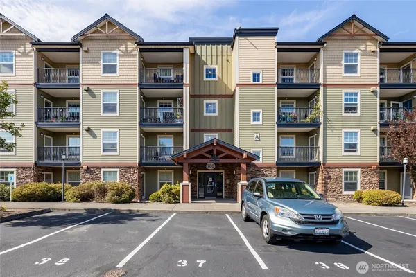 $230,000 | 700 32nd Street, Unit A202, Bellingham, WA 98225