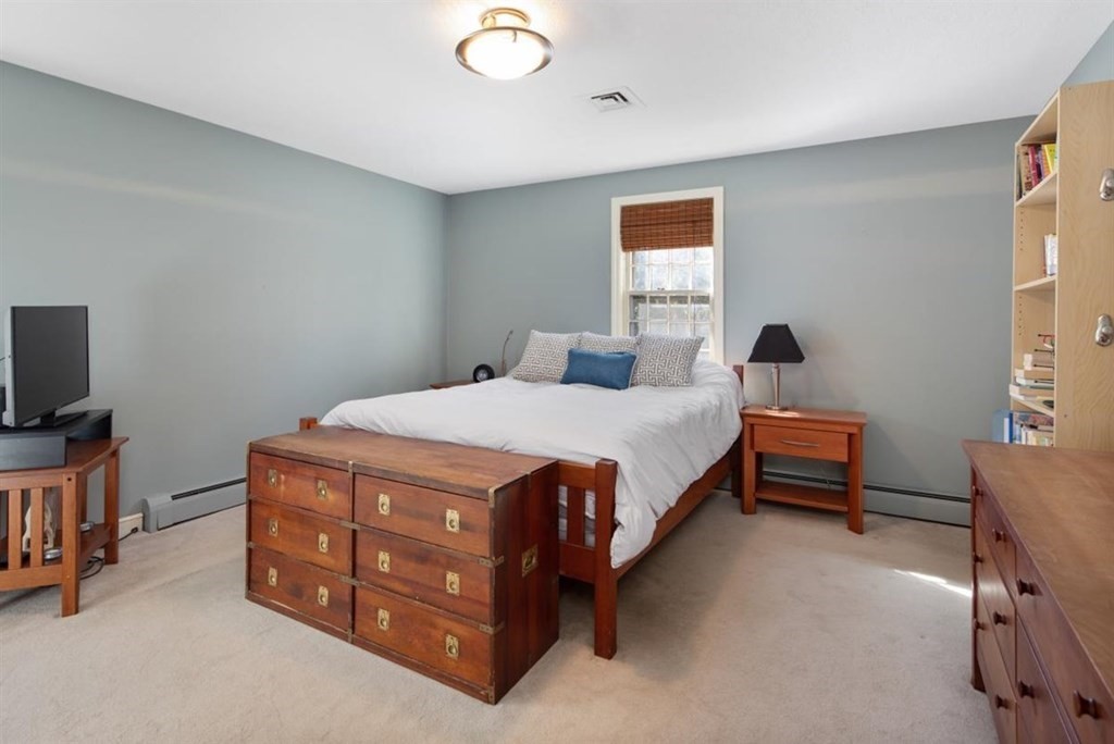 28 Winfield Road Hingham, MA 02043 - Photo 12 of 25