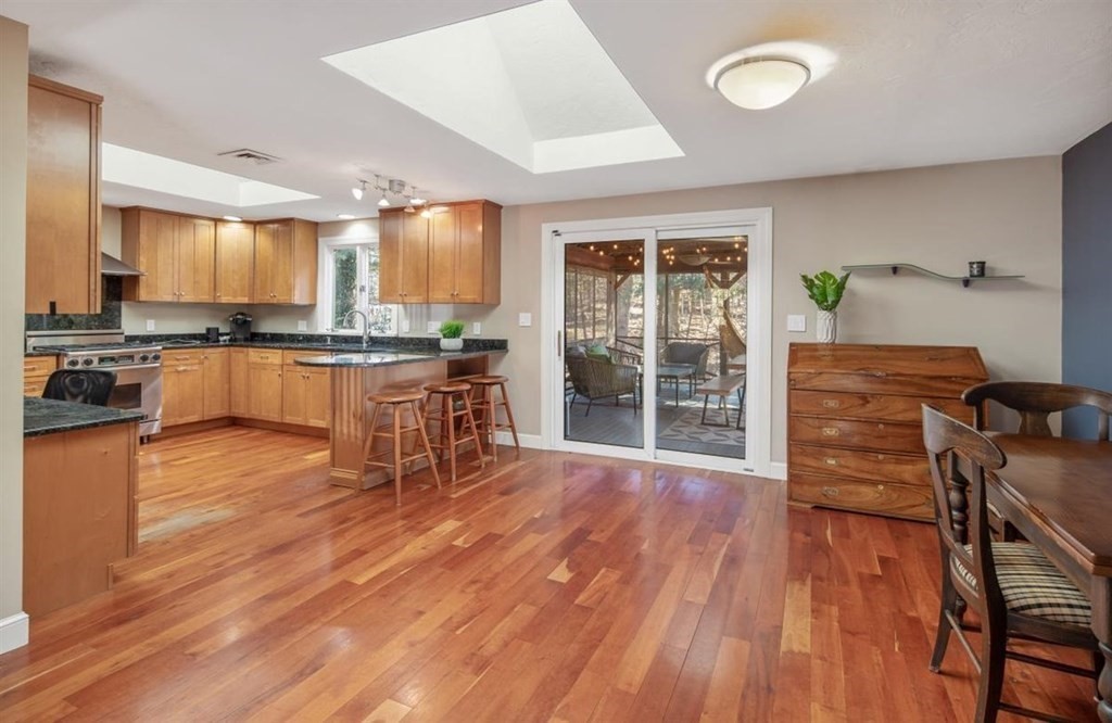 28 Winfield Road Hingham, MA 02043 - Photo 6 of 25