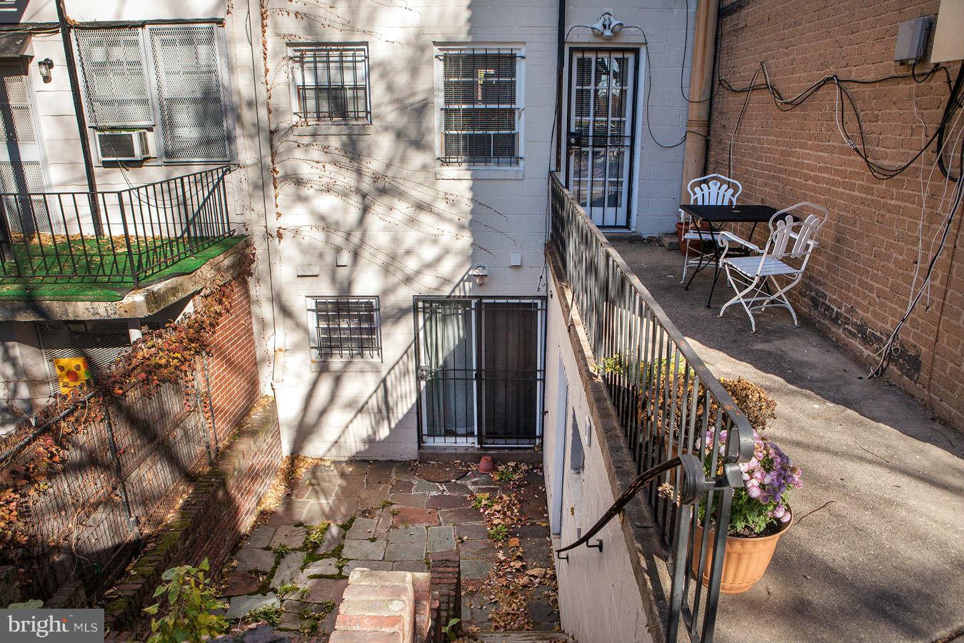 333 C Street Southeast Washington, DC 20003 - Photo 9 of 12 Exterior (Rear)