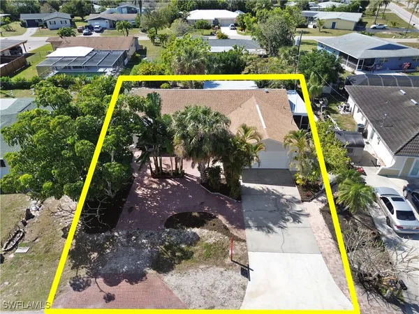$354,900 | 8925 Dorchester Street, Fort Myers, FL 33907