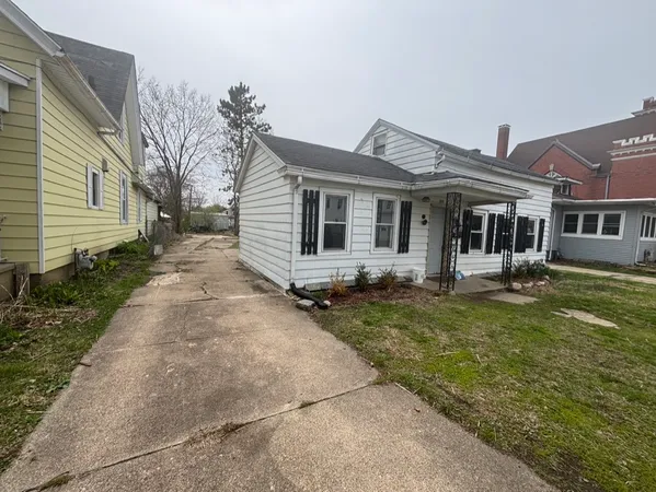 $79,000 | 639 West Madison Street, Ottawa, IL 61350