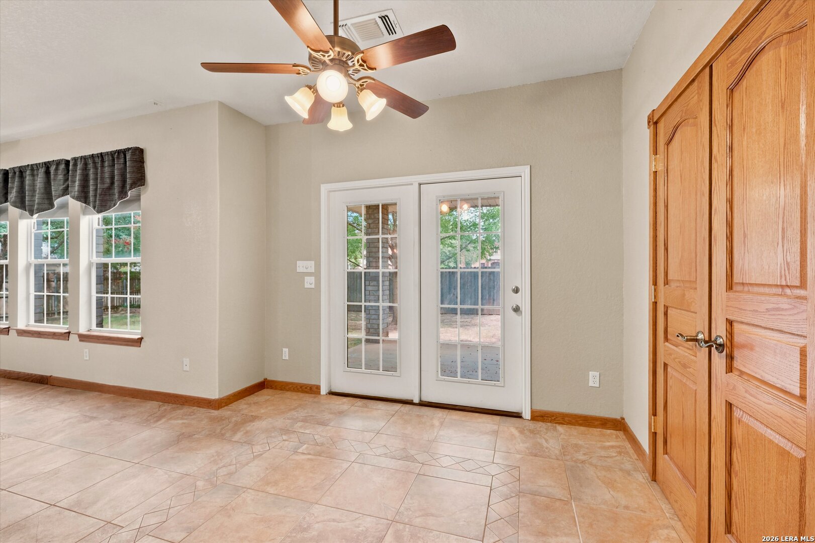 132 Springtree Bend Cibolo, TX 78108 - Photo 17 of 40
