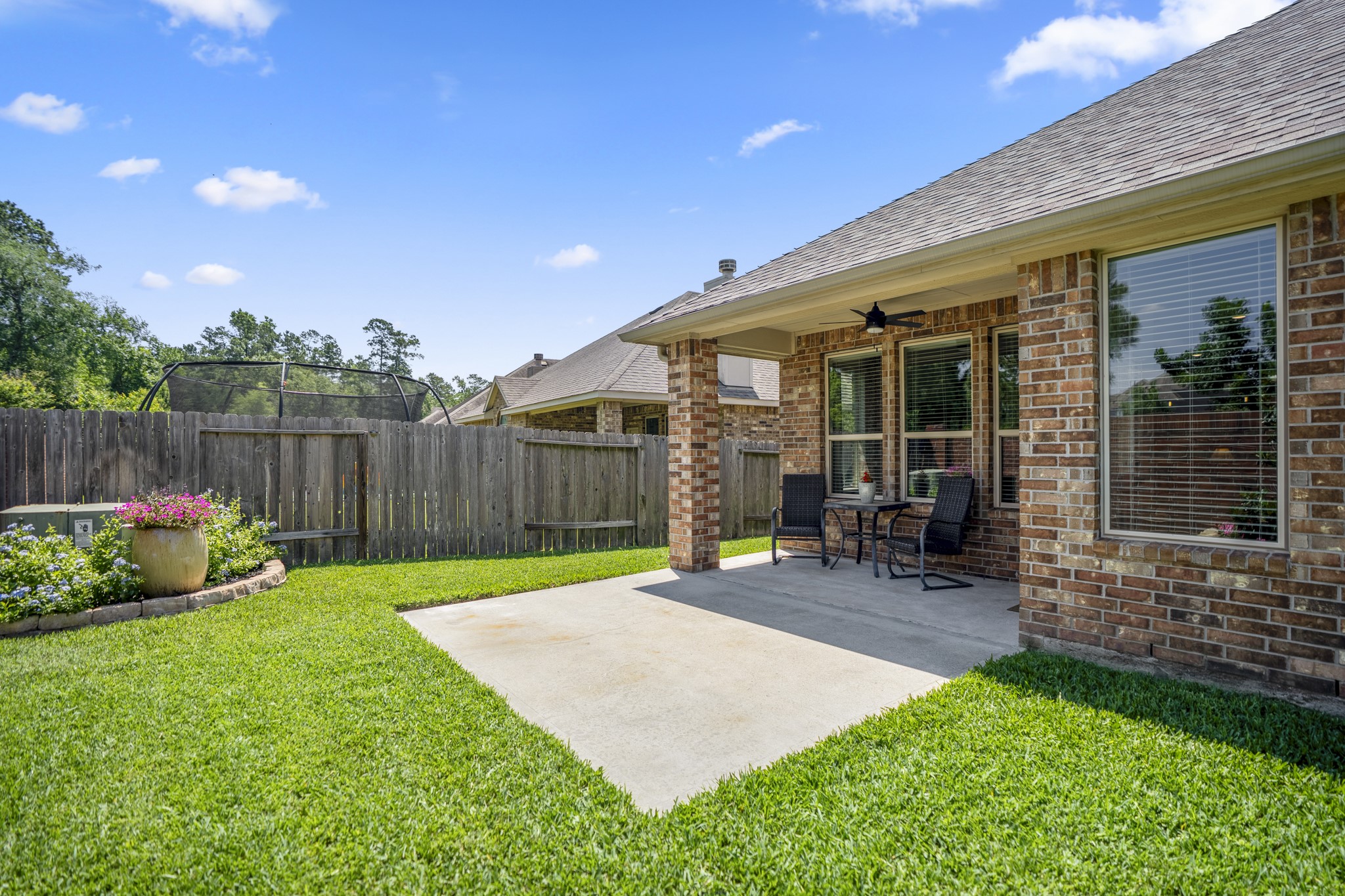 5522 Glenfield Spring Lane Spring, TX 77389 - Photo 34 of 46 Brick on all 4 sides!