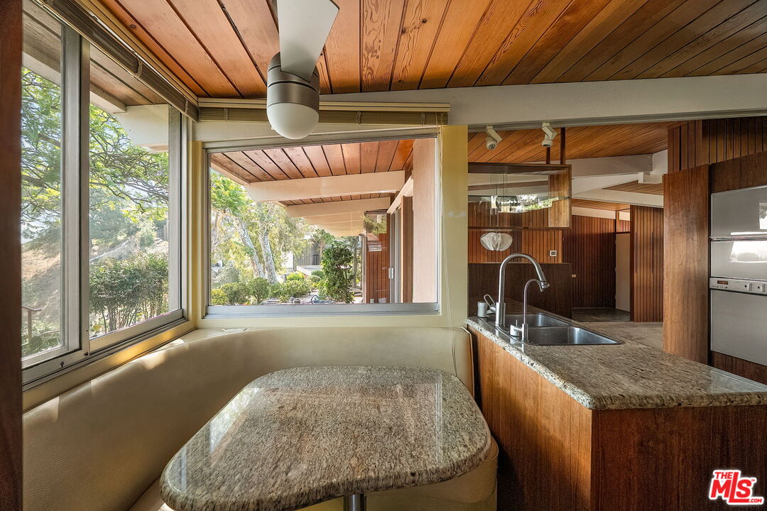 1500 North Tigertail Road Los Angeles, CA 90049 - Photo 28 of 55 Gallery Image 28