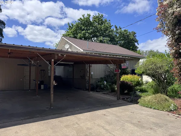 $350,000 | 170 Church Street, Winston, OR 97496