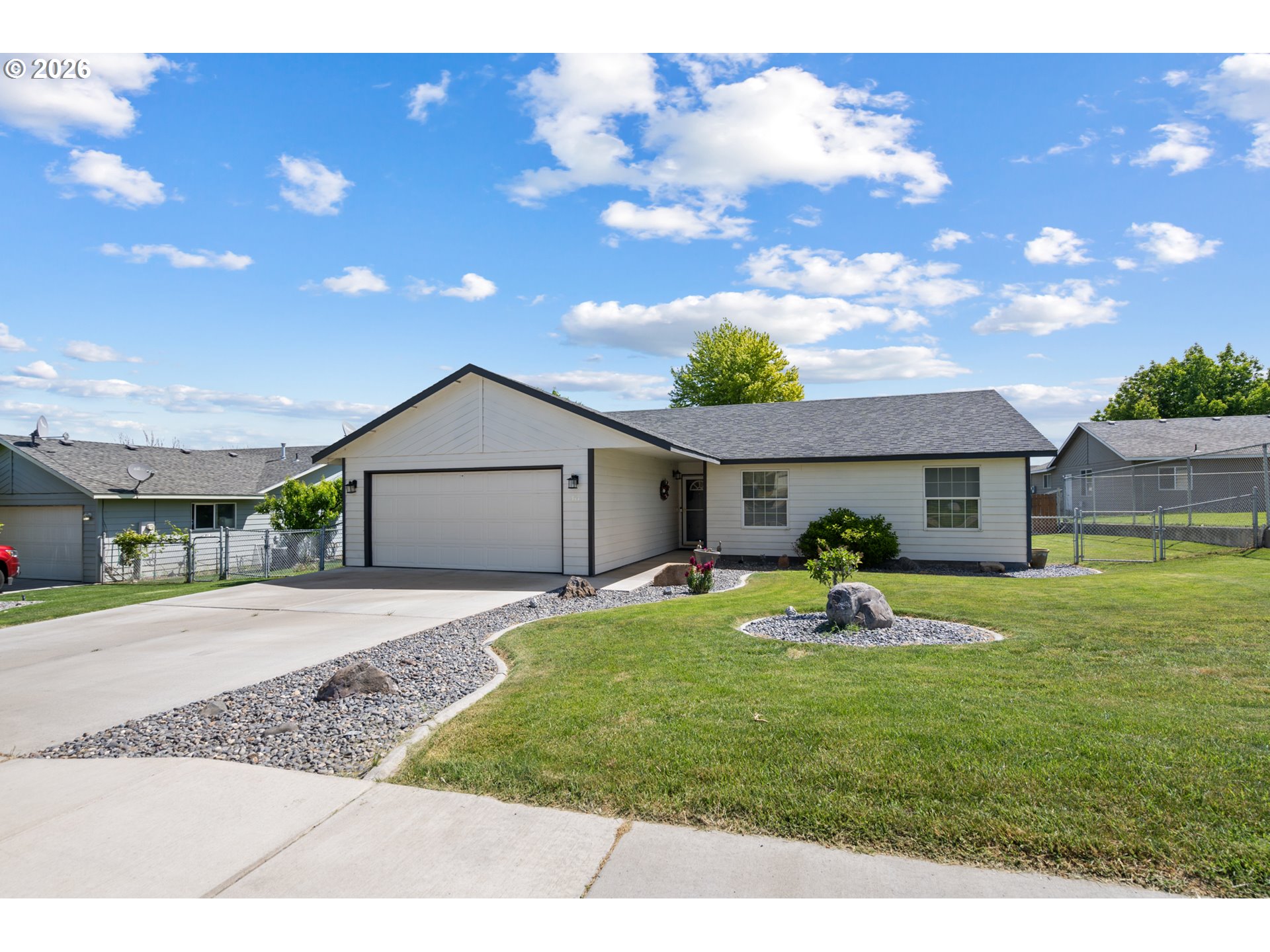 317 Southwest 13th Place Hermiston, OR 97838 - Photo 3 of 31