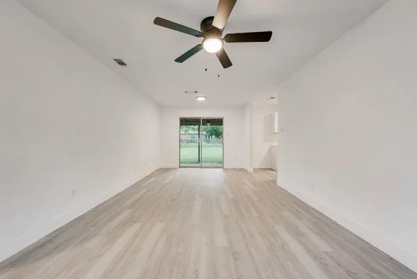 $275,000 | 6048 Hillcrest Drive, Watauga, TX 76148