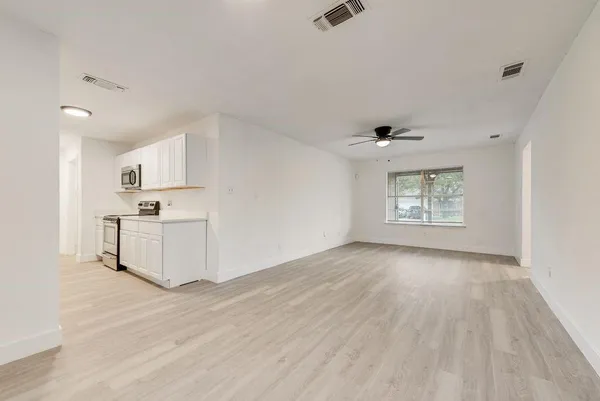 $275,000 | 6048 Hillcrest Drive, Watauga, TX 76148