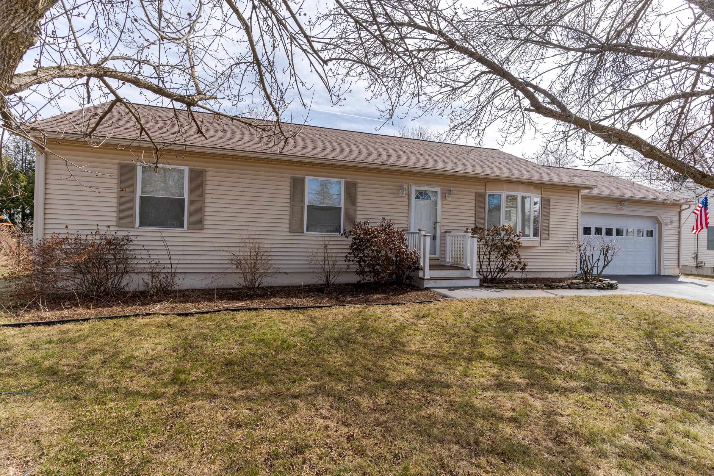 19 Fortier Drive Rochester, NH 03867 - Photo 3 of 38 Gallery Image 3