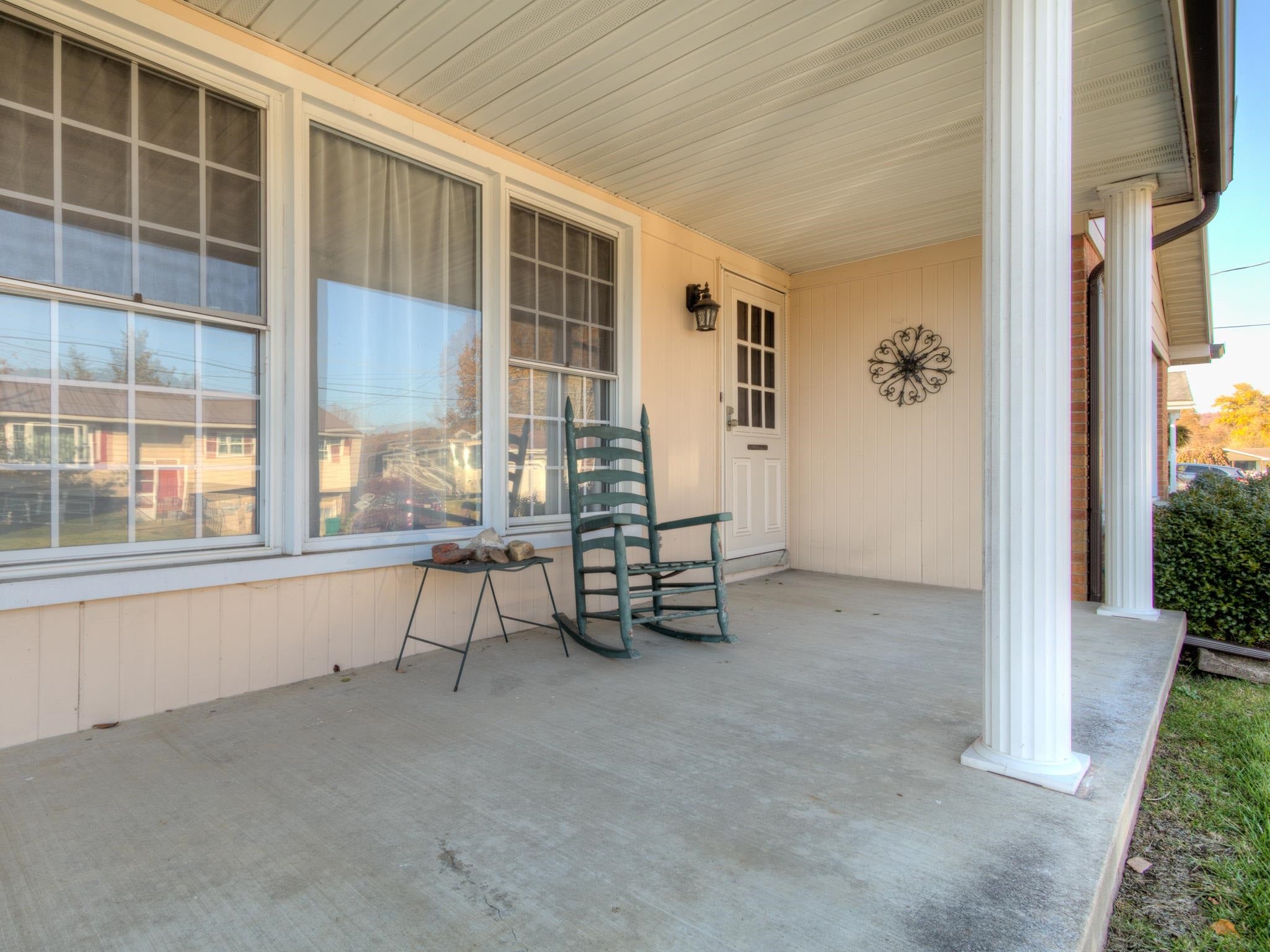 164 Shawnee Estates Winfield, WV 25213 - Photo 2 of 30 Gallery Image 2