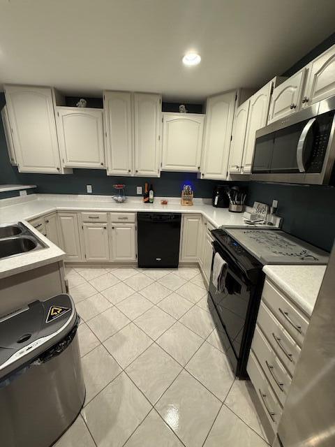 340 Jennifer Lane Brookfield, WI 53045 - Photo 3 of 18 Kitchen