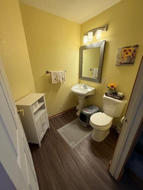 340 Jennifer Lane Brookfield, WI 53045 - Photo 9 of 18 1/2 Bath Main