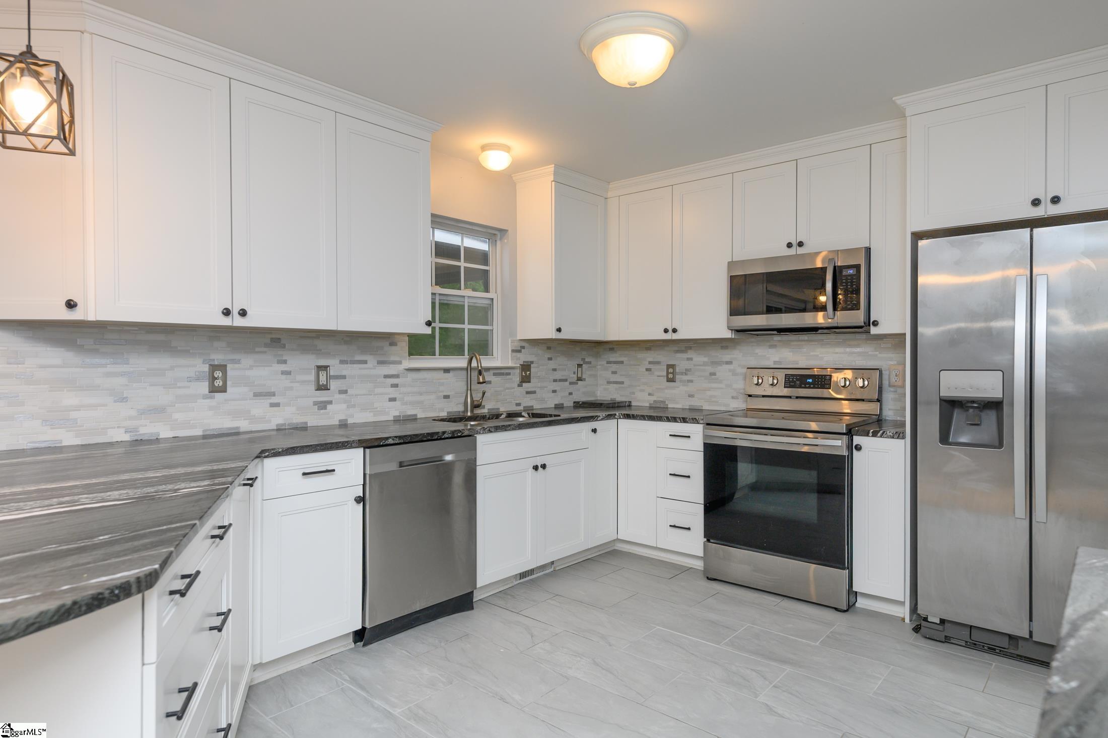 115 Spindleback Way Greer, SC 29651 - Photo 6 of 34