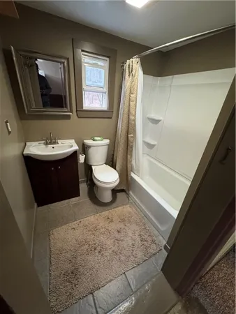 $1,600 | 399 Central Street, Burrillville, RI 02830