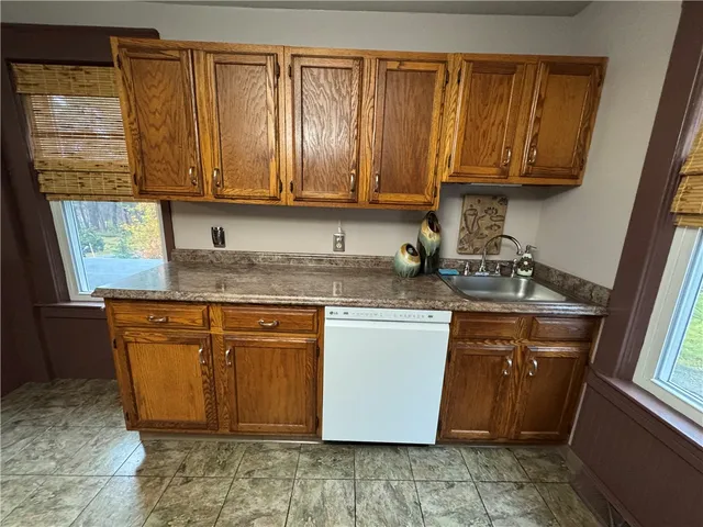 $1,800 | 399 Central Street, Burrillville, RI 02830