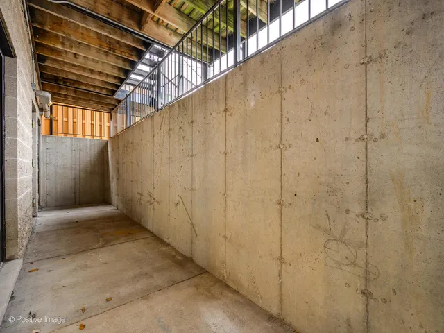 $399,900 | 5058 North Kimball Avenue, Unit G, Chicago, IL 60625