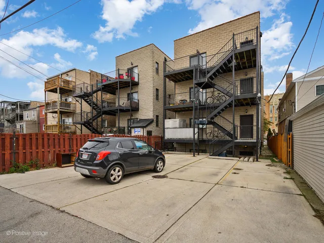 $399,900 | 5058 North Kimball Avenue, Unit G, Chicago, IL 60625