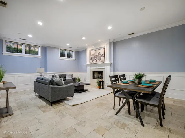 $399,900 | 5058 North Kimball Avenue, Unit G, Chicago, IL 60625