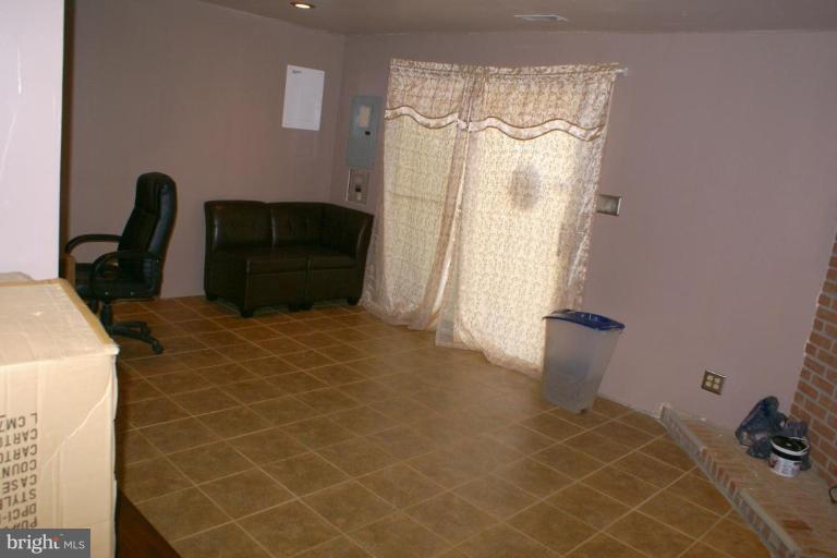 800 Harrogate Road Fredericksburg, VA 22406 - Photo 22 of 29 Finished Lower Level