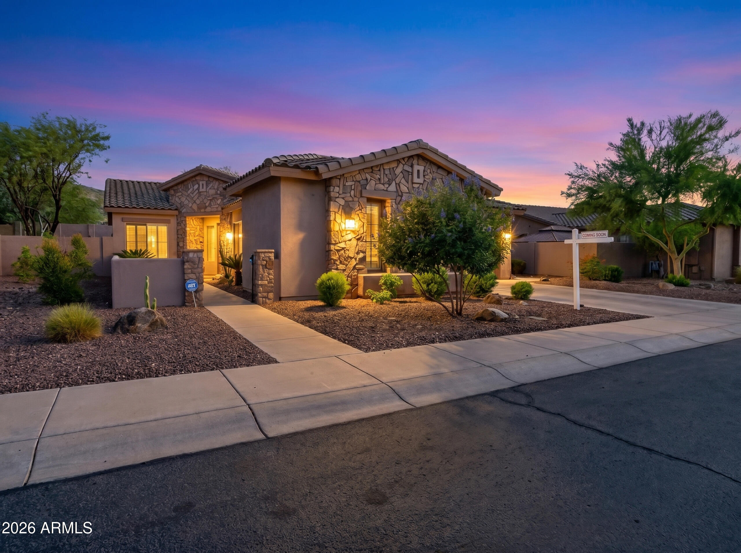 1915 East Latona Road Phoenix, AZ 85042 - Photo 2 of 48
