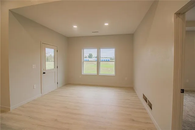 $395,900 | 125 Northwest 171 Road, Warrensburg, MO 64093