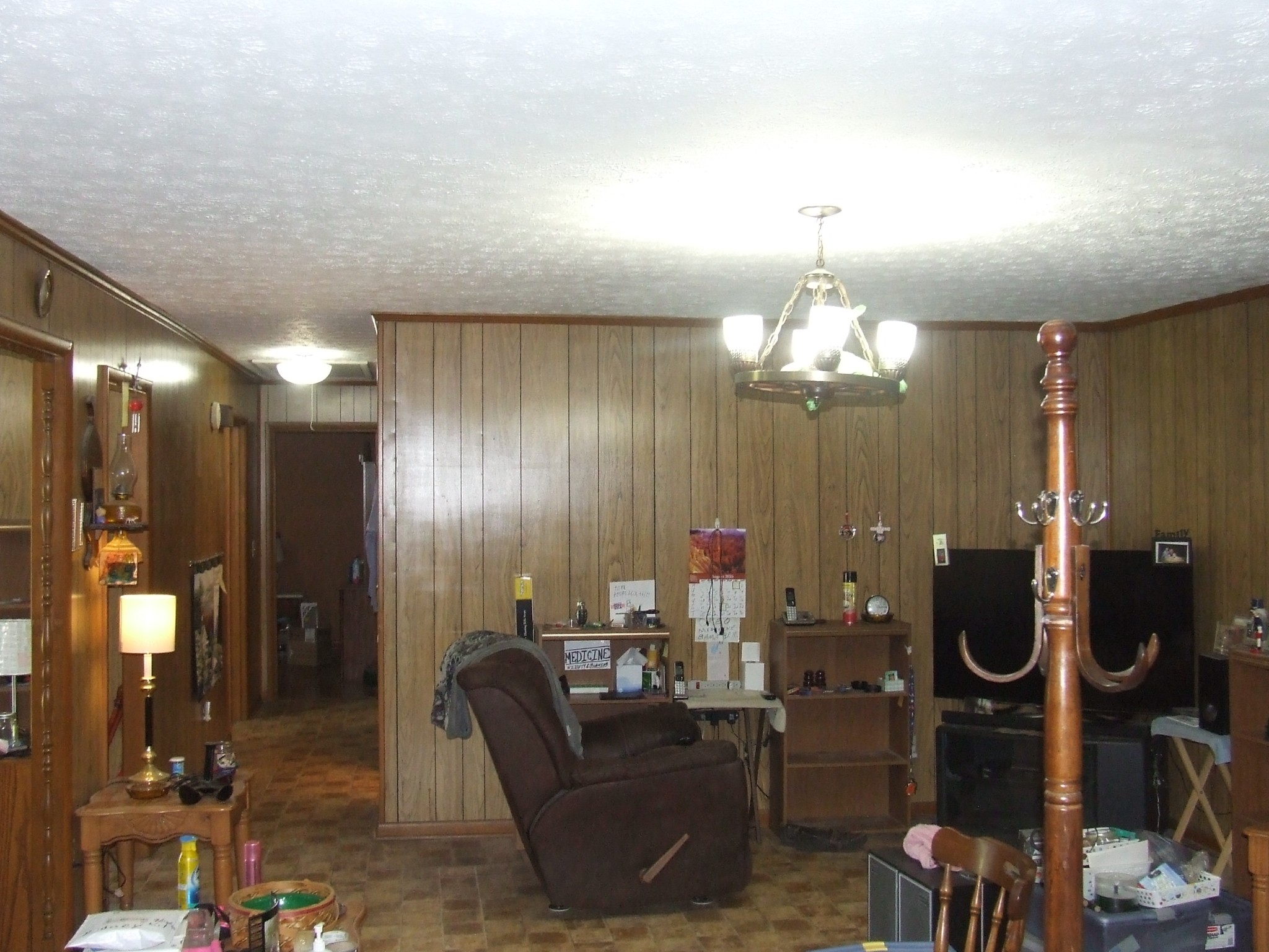 63 Sneed Road McMinnville, TN 37110 - Photo 11 of 22 a view of a livingroom with furniture and chandelier fan