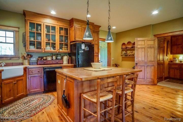 5301 Sherwood Road Webberville, MI 48892 - Photo 11 of 30 Sherwood kitchen 4.jpg
