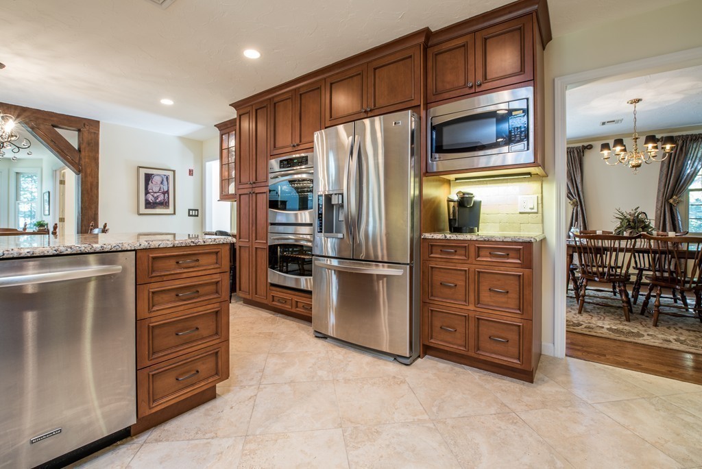 5 Parmenter Road Framingham, MA 01701 - Photo 5 of 30